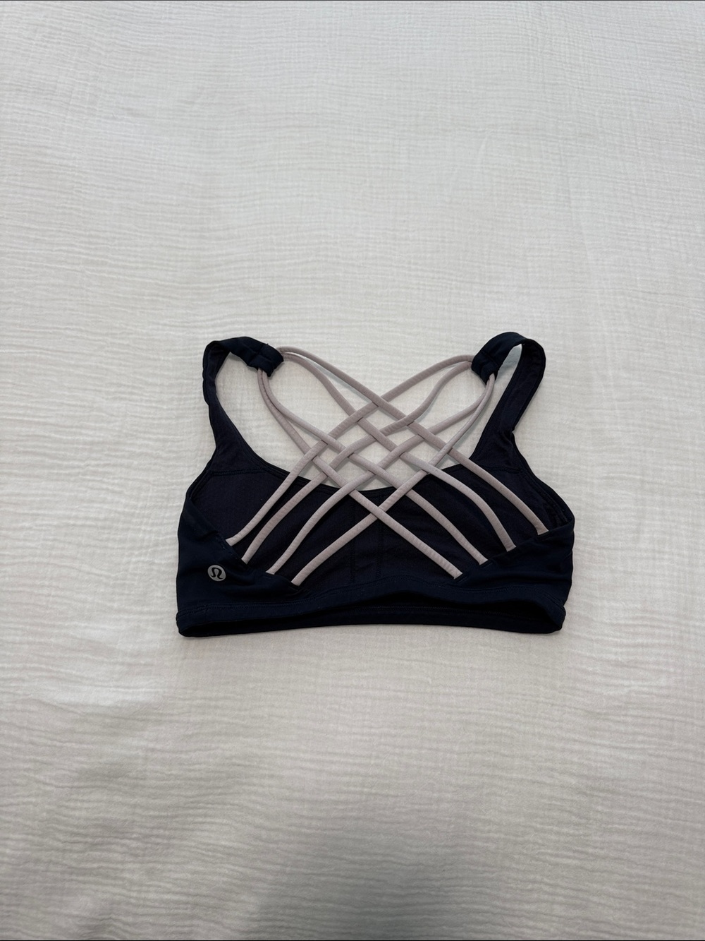 SOLD ON DEPOP lululemon free to be wild bra navy and pink size two